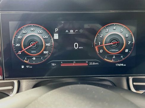 Used 2025 Hyundai Elantra Limited FWD image 24