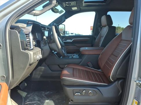 New 2026 GMC Sierra 2500 Denali Ultimate w/ Max Trailering Package image 13