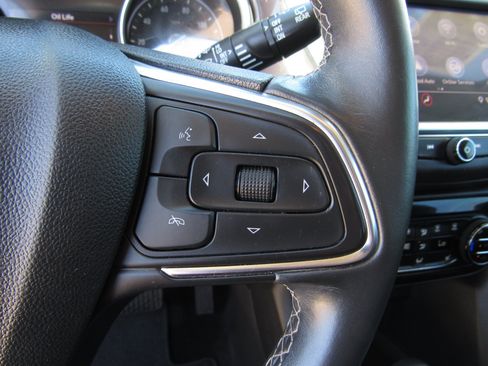 Used 2022 Buick Encore GX Select w/ Sport Touring Package FWD image 25