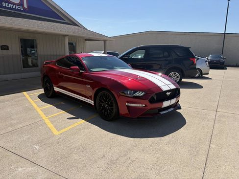 Used 2021 Ford Mustang GT Premium w/ GT Performance Package RWD image 3