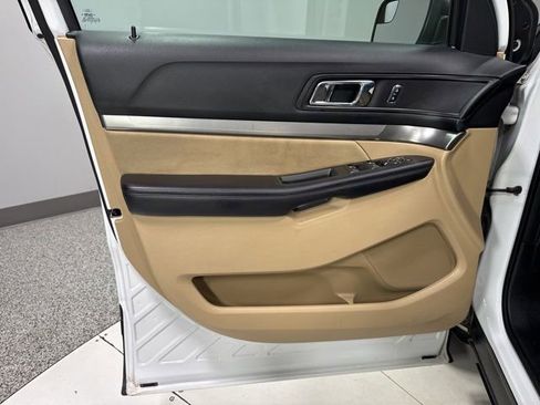 Used 2017 Ford Explorer 4WD image 10