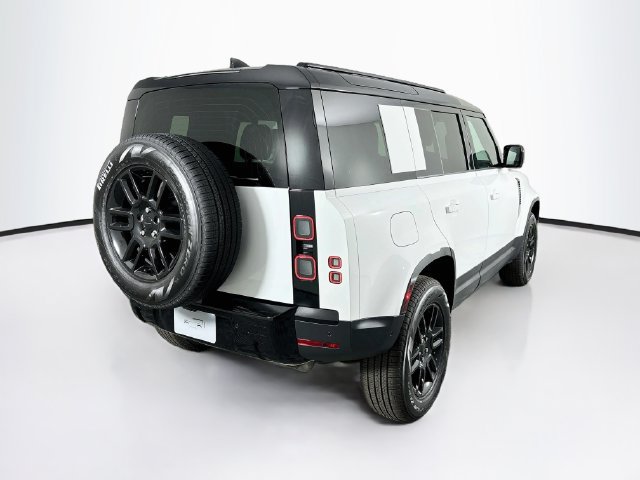 New 2026 Land Rover Defender 110 S AWD/4WD image 5