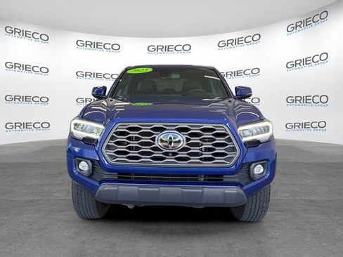 Used 2023 Toyota Tacoma TRD Off-Road w/ TRD Premium Off Road Package AWD/4WD image 2