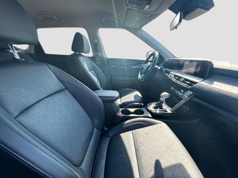 Certified 2024 Kia Seltos EX FWD image 31