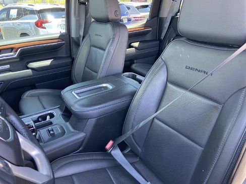 Used 2022 GMC Sierra 1500 Denali w/ Denali Reserve Package AWD/4WD image 15