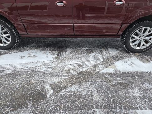 Used 2017 Ford Expedition EL Limited w/ Equipment Group 301A image 9