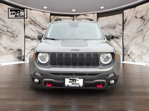 Used 2021 Jeep Renegade Trailhawk AWD/4WD image 2