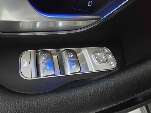 Certified 2025 Mercedes-Benz GLS 450 4MATIC image 27