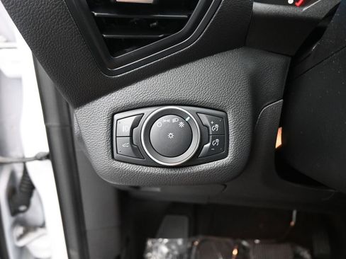 Certified 2018 Ford Escape SE w/ SE Sport Appearance Package image 14