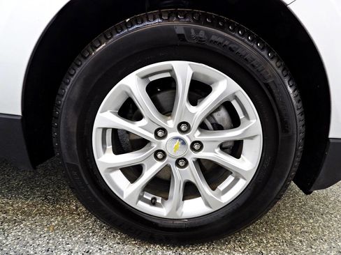 Used 2021 Chevrolet Equinox LT w/ Driver Convenience Package image 22