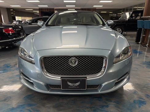 Used 2012 Jaguar XJ RWD image 2