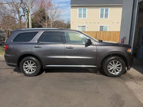 Used 2017 Dodge Durango SXT w/ Quick Order Package 23B image 2