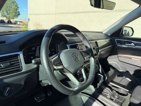 Used 2023 Volkswagen Atlas SEL Premium AWD/4WD image 18