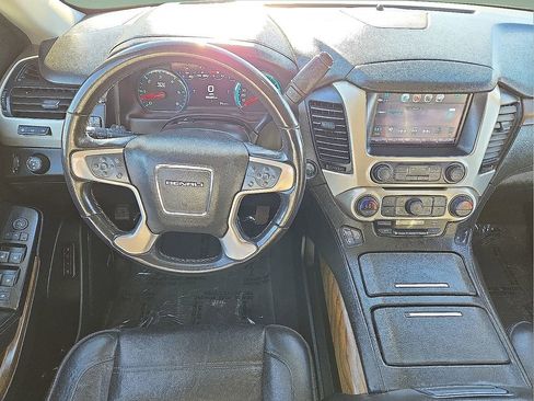 Used 2020 GMC Yukon XL Denali image 20