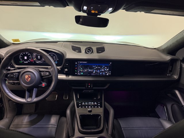 Certified 2026 Porsche Cayenne Turbo GT AWD/4WD image 14