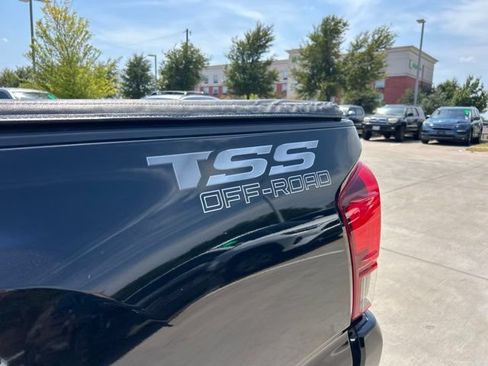 Used 2023 Toyota Tacoma SR AWD/4WD image 8