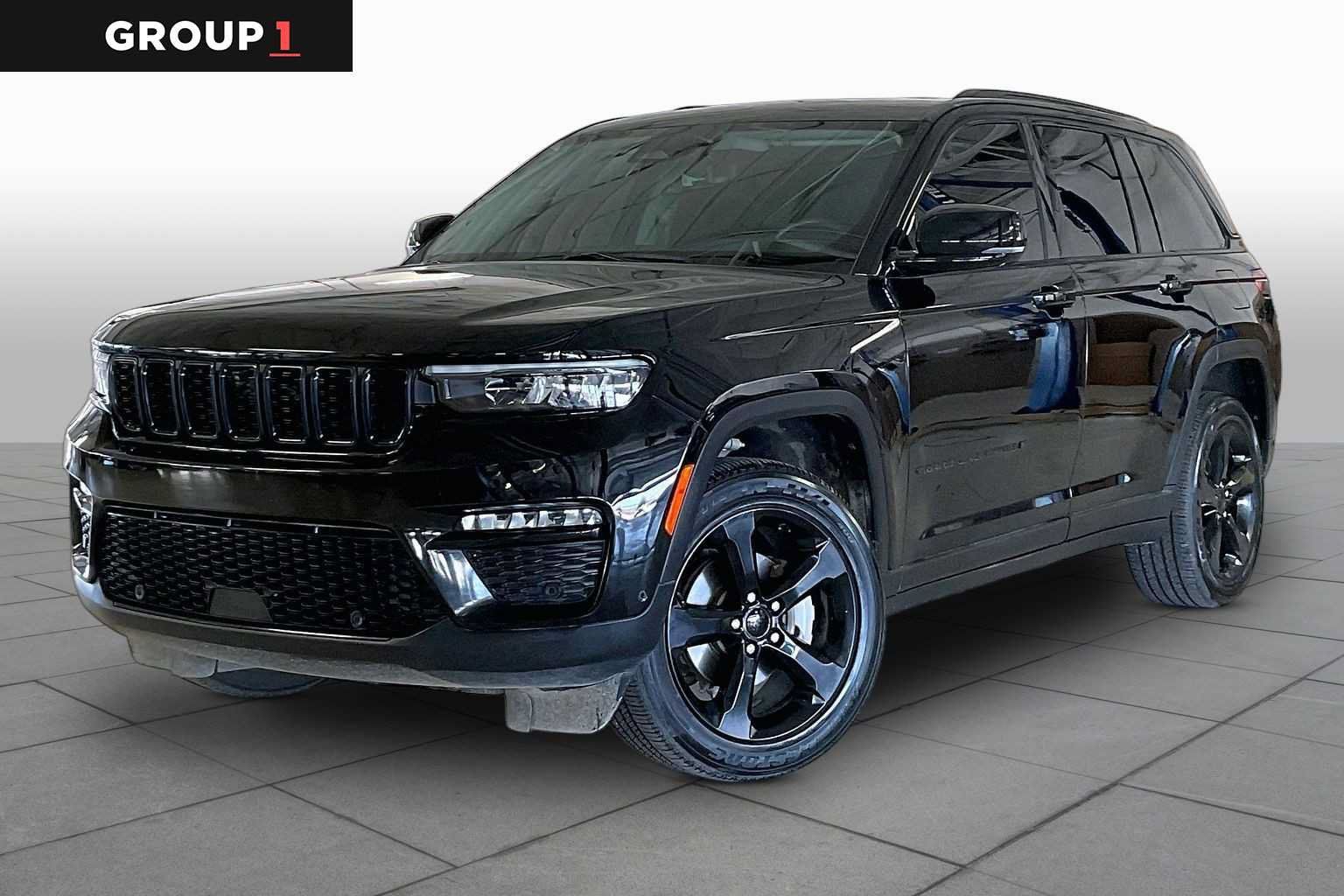 Used 2023 Jeep Grand Cherokee Limited w/ Luxury Tech Group II AWD/4WD image 1