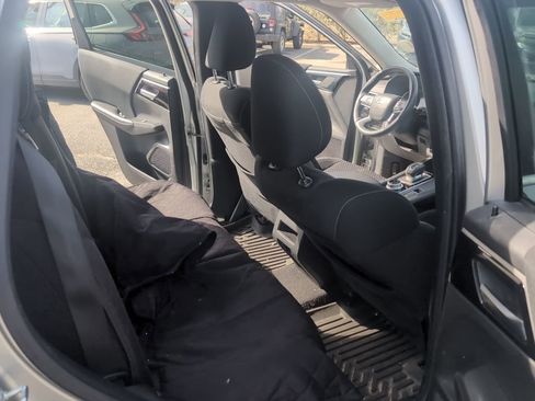 Used 2022 Mitsubishi Outlander ES image 14