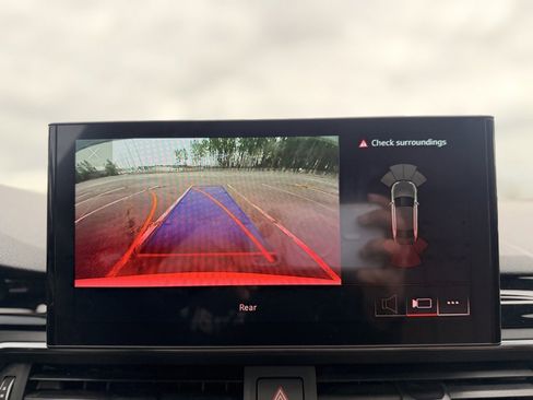 Used 2021 Audi A4 2.0T Premium w/ Convenience Package image 27