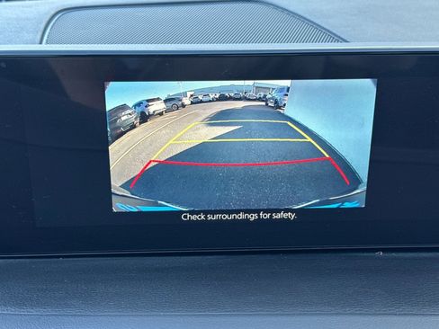 Used 2022 MAZDA MAZDA3 s image 25