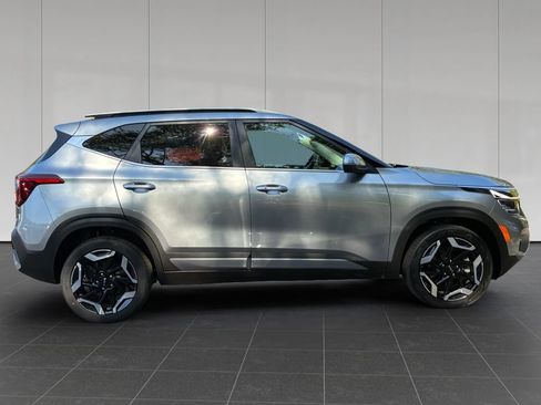 Used 2024 Kia Seltos SX AWD/4WD image 6