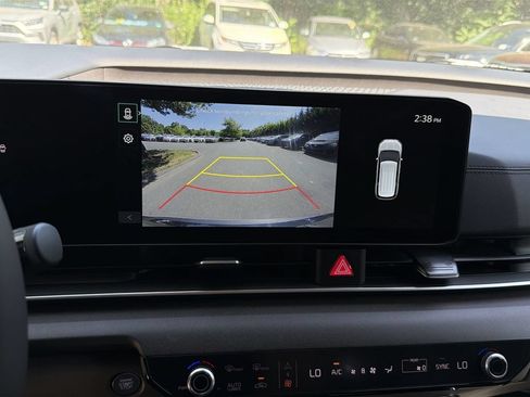 New 2026 Kia Carnival EX FWD image 34