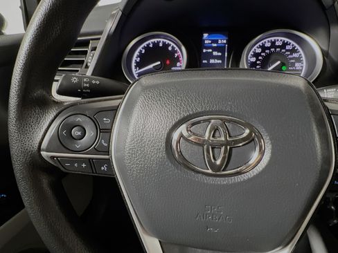 Used 2023 Toyota Camry LE image 19