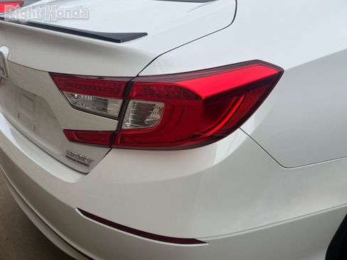 Used 2022 Honda Accord Sport Special Edition image 11