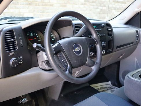 Used 2011 Chevrolet Silverado 1500 W/T image 21