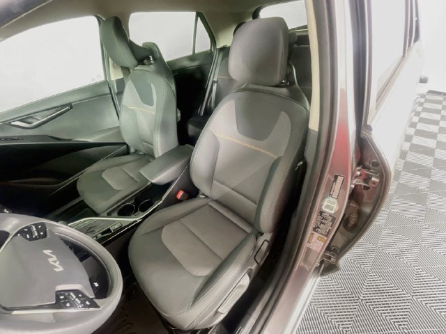 Used 2025 Kia Niro LX FWD image 20