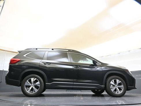 Used 2024 Subaru Ascent Premium w/ Convenience Package image 14