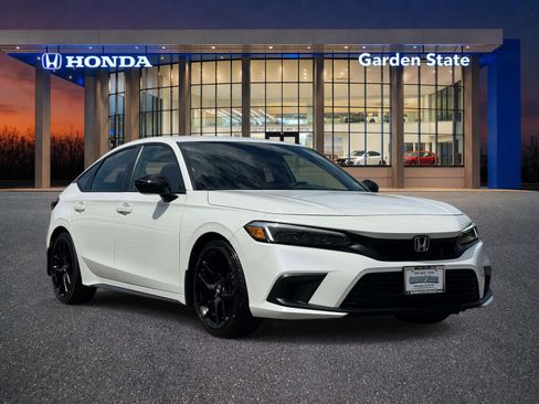 Certified 2024 Honda Civic Sport image 2