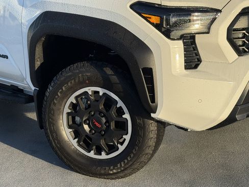 New 2026 Toyota Tacoma TRD Off-Road image 10