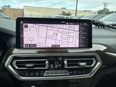 Used 2023 BMW X4 xDrive30i w/ Premium Package AWD/4WD image 19