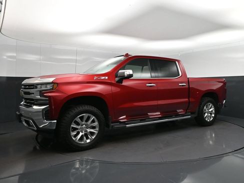 Used 2021 Chevrolet Silverado 1500 LTZ w/ LTZ Premium Package AWD/4WD image 3