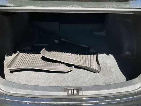 Used 2025 Toyota Corolla LE FWD image 15