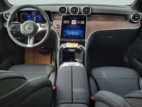 Certified 2026 Mercedes-Benz GLC 300 image 6