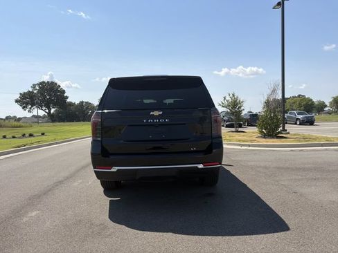 Used 2025 Chevrolet Tahoe LT RWD image 4