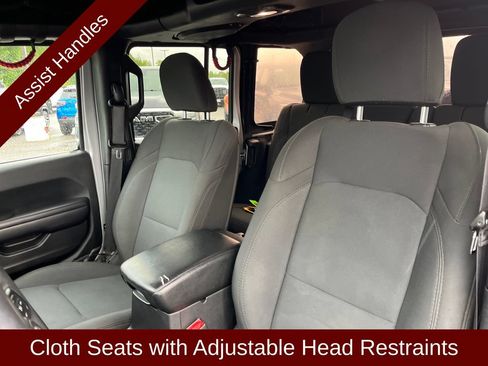 Used 2018 Jeep Wrangler Unlimited Sport S AWD/4WD image 14