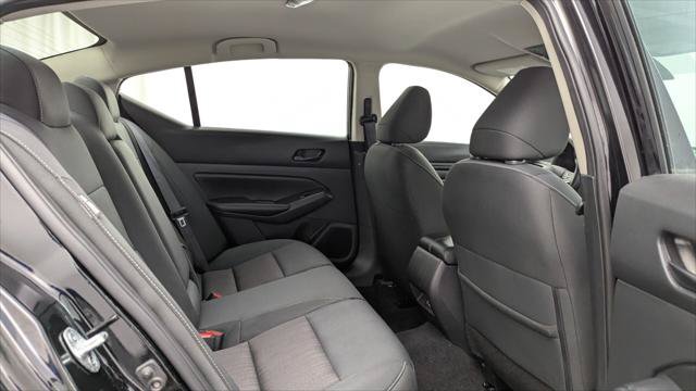 Used 2025 Nissan Altima 2.5 SV FWD image 17