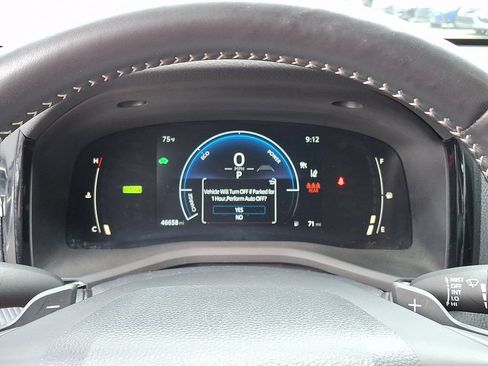 Used 2025 Toyota Camry SE FWD image 21
