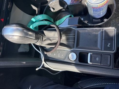 Used 2022 Volkswagen Atlas Cross Sport SE w/ Panoramic Sunroof Package image 23