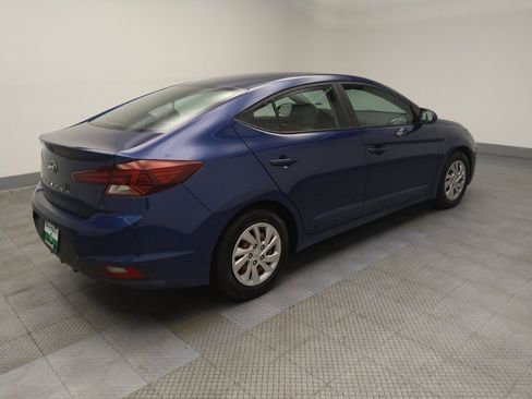 Used 2020 Hyundai Elantra SE FWD image 10