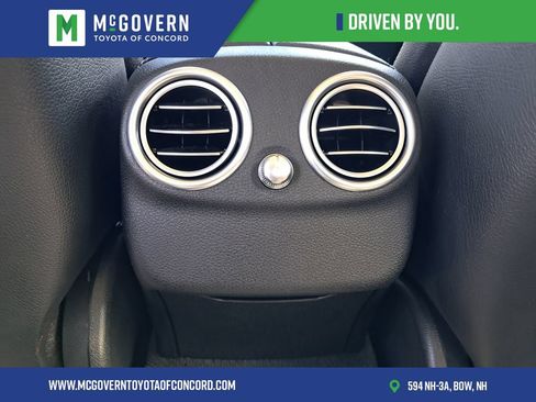 Used 2020 Mercedes-Benz C 300 4MATIC Sedan w/ Premium Package image 22