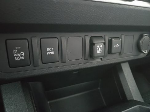 Used 2023 Toyota Tacoma SR5 image 64