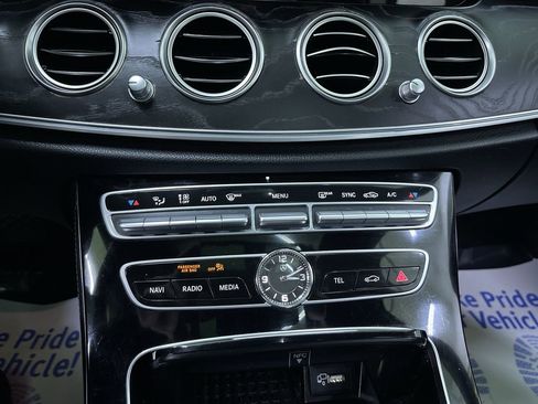 Used 2017 Mercedes-Benz E 300 image 21