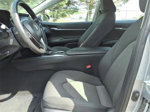 Used 2023 Toyota Camry LE image 12