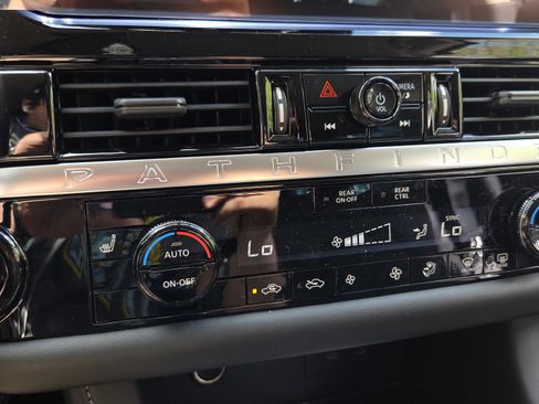 New 2026 Nissan Pathfinder SV AWD/4WD image 20