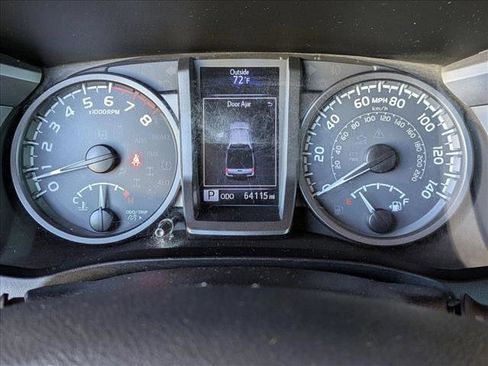 Used 2019 Toyota Tacoma TRD Off-Road image 11