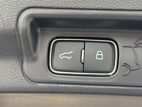 New 2026 Ford Explorer Active w/ Active Comfort Package image 14